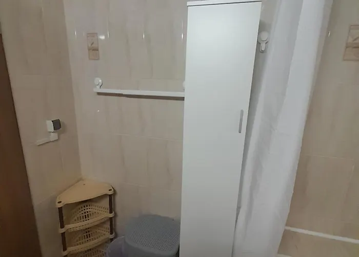 In-out Apartment *