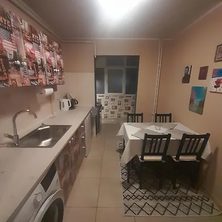 In-out Daire Bükreş